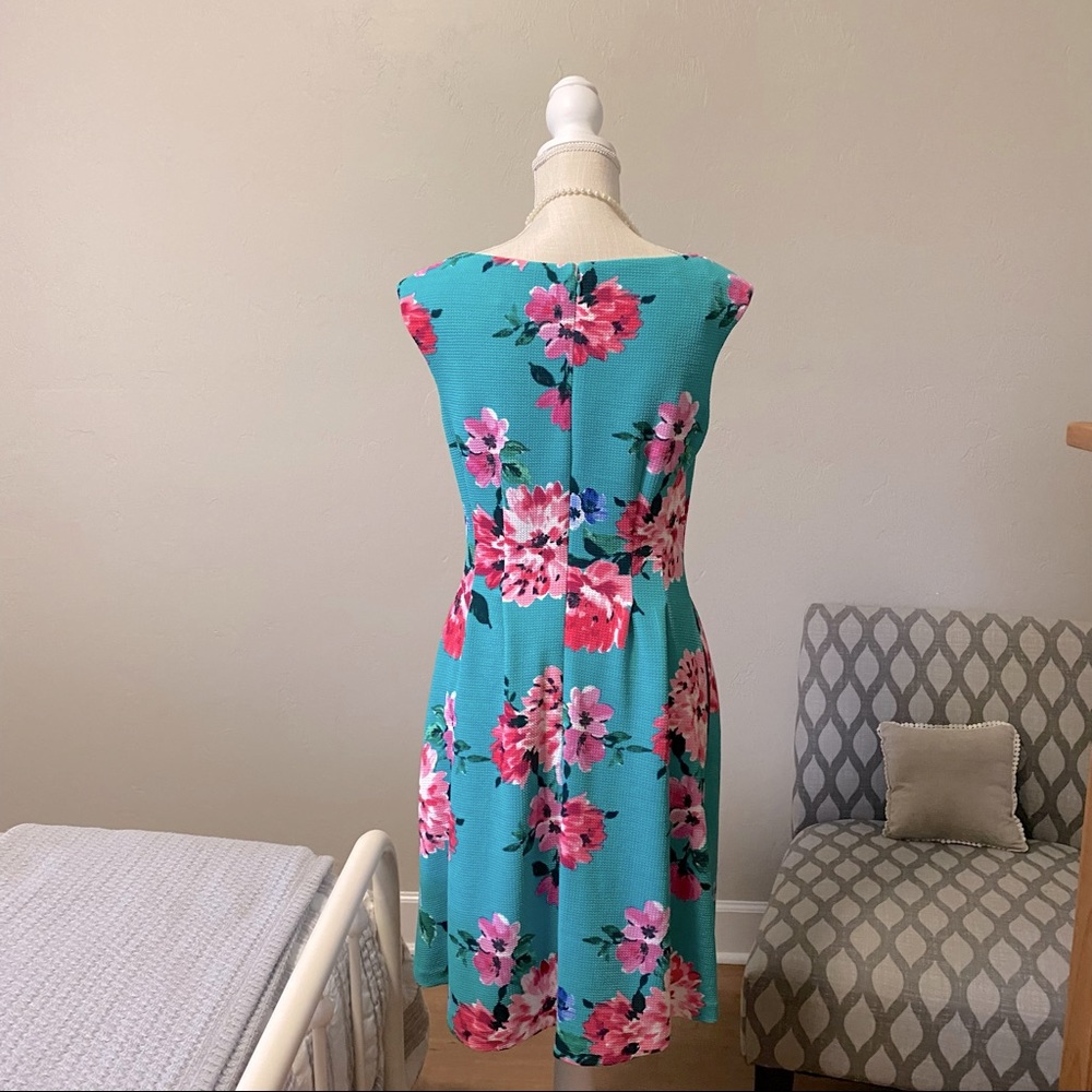 Knee length floral teal + pink fit and flare feminine dress by Jessica Howard - Picture 2 of 6